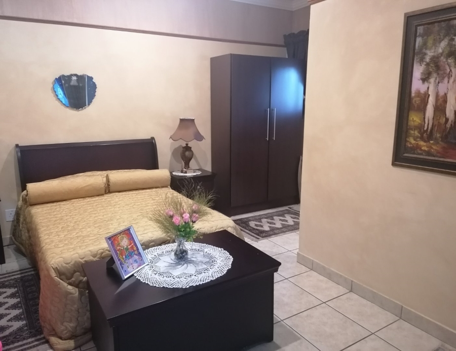 5 Bedroom Property for Sale in Doringkruin North West